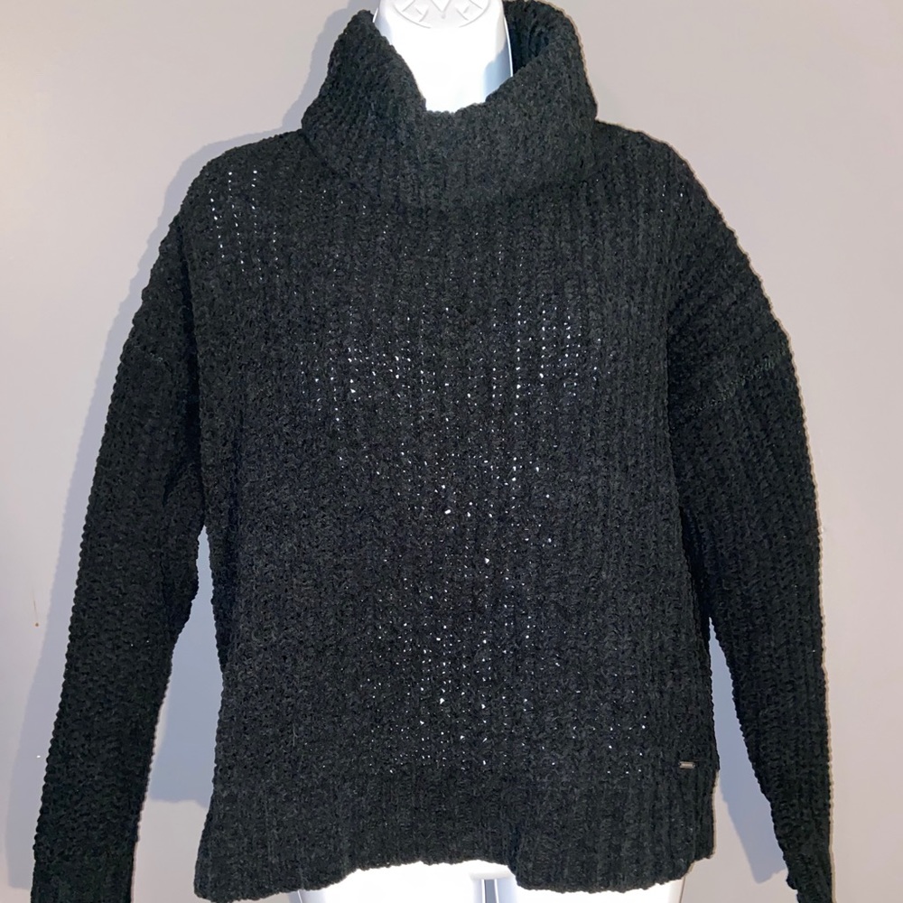 Hollister turtle neck